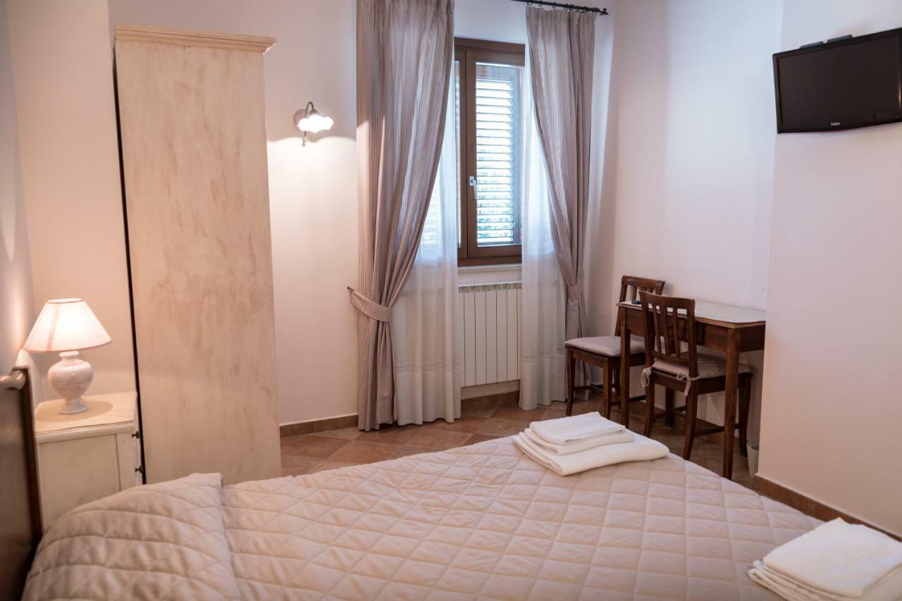 Bed & Breakfast Al Pian D'อัสซิซี ภายนอก รูปภาพ