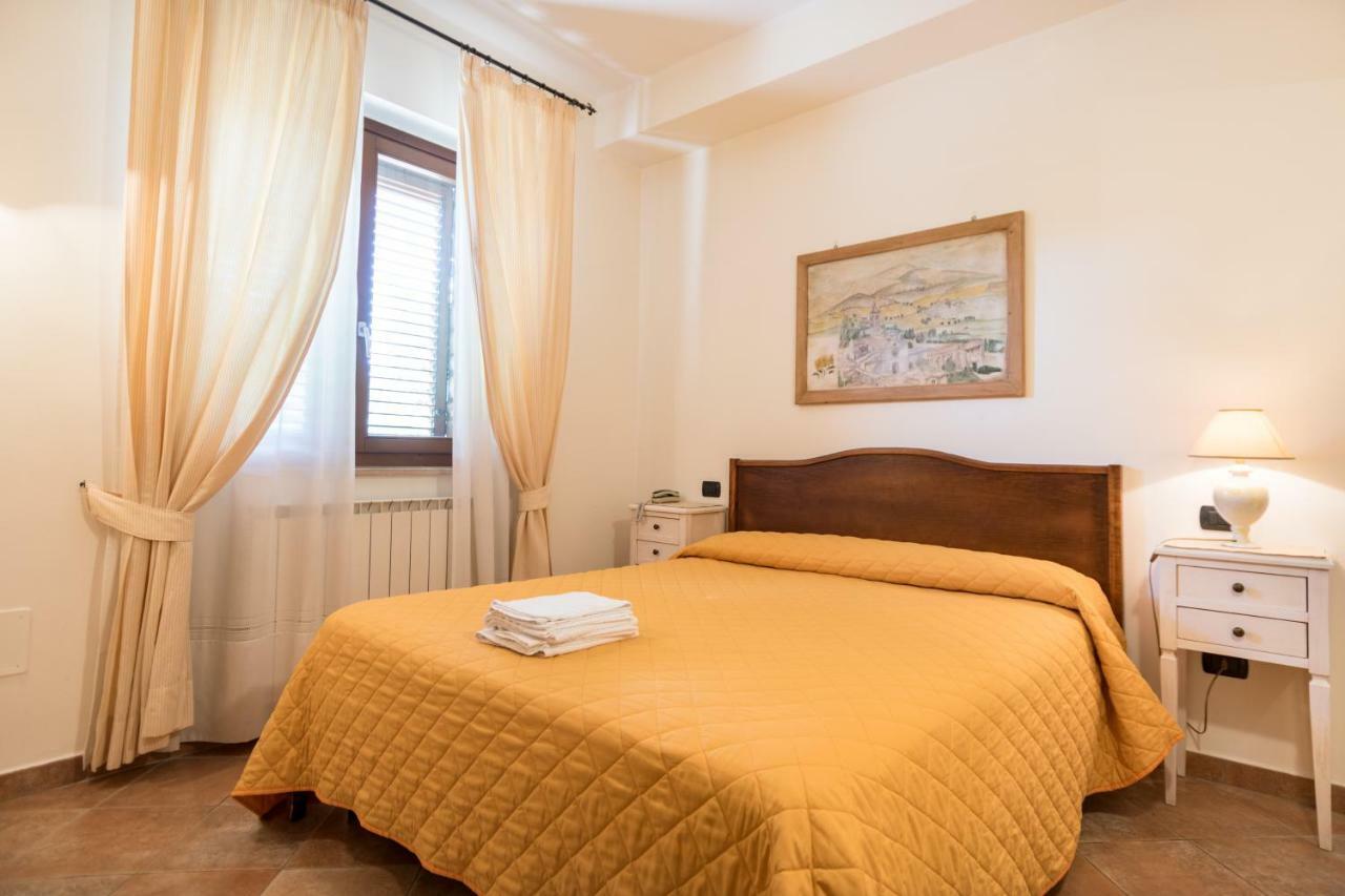 Bed & Breakfast Al Pian D'อัสซิซี ภายนอก รูปภาพ
