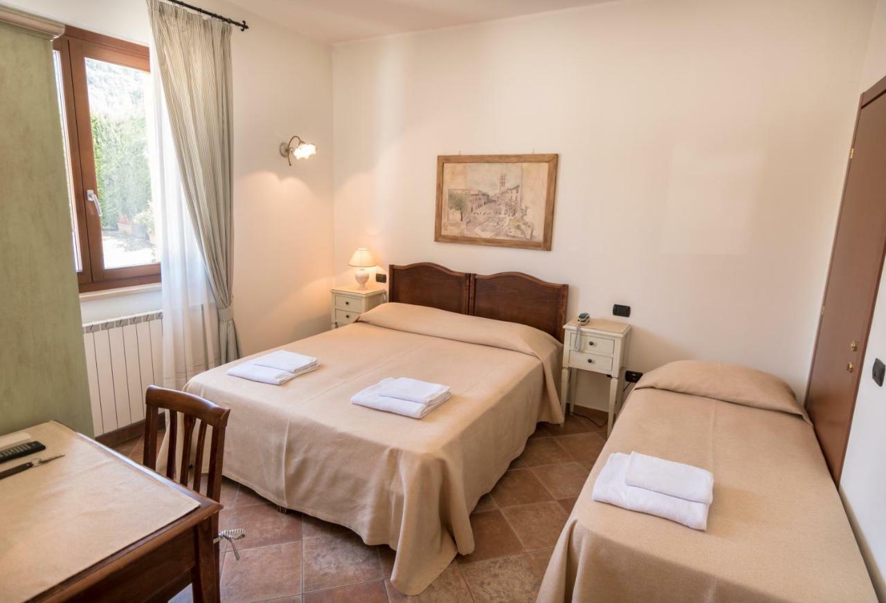 Bed & Breakfast Al Pian D'อัสซิซี ภายนอก รูปภาพ